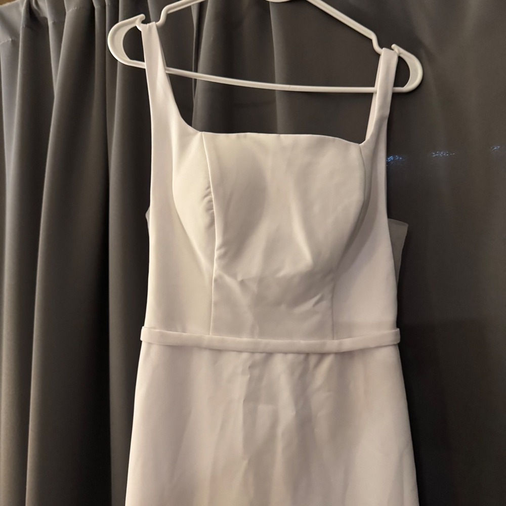 Modern White Square Neck Wedding Dress Scoop Back Button Detail Size 4